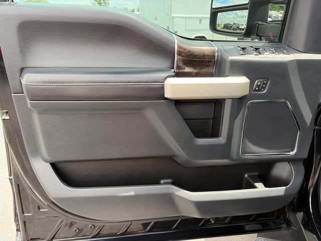 Used 2022 Ford F350 Lariat w/ Lariat Ultimate Package AWD/4WD image 17