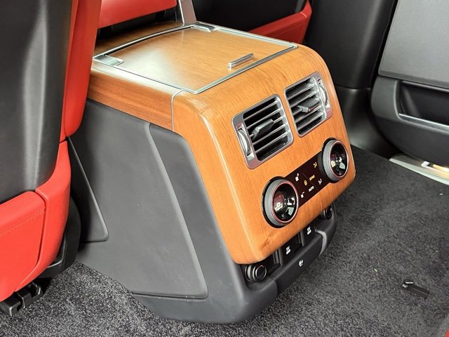 Used 2019 Land Rover Range Rover Long Wheelbase Autobiography image 27