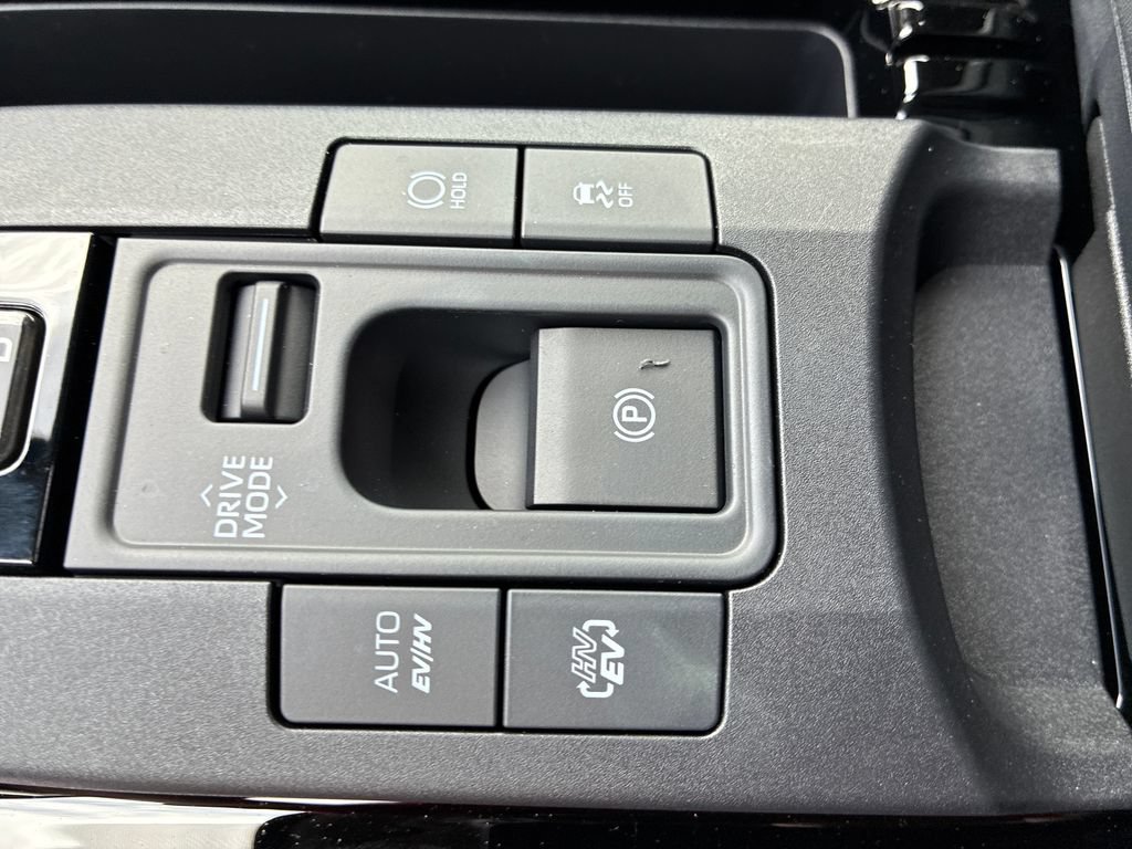 New 2026 Toyota Prius Plug-In Hybrid FWD image 28