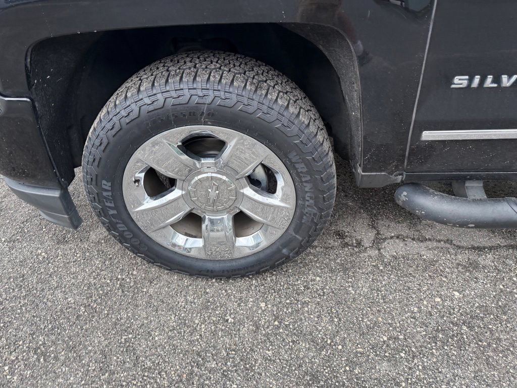 Used 2018 Chevrolet Silverado 1500 LTZ Z71 w/ LTZ Plus Package AWD/4WD image 10