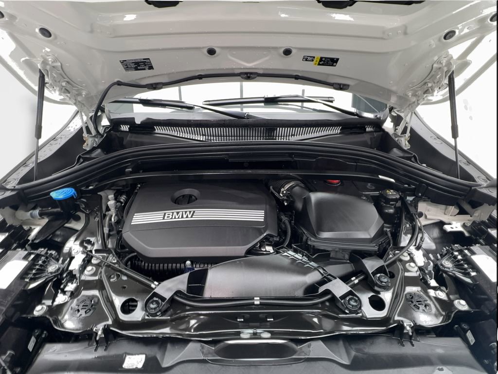 Used 2025 BMW X2 xDrive28i image 18