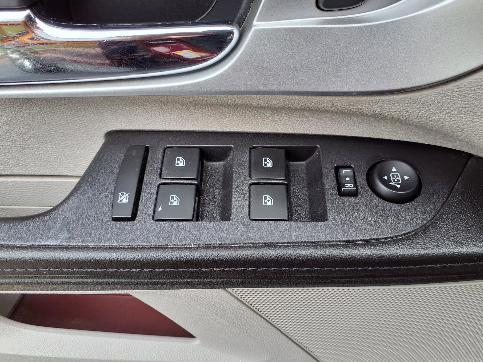 Used 2016 Chevrolet Equinox LT w/ Convenience Package FWD image 18