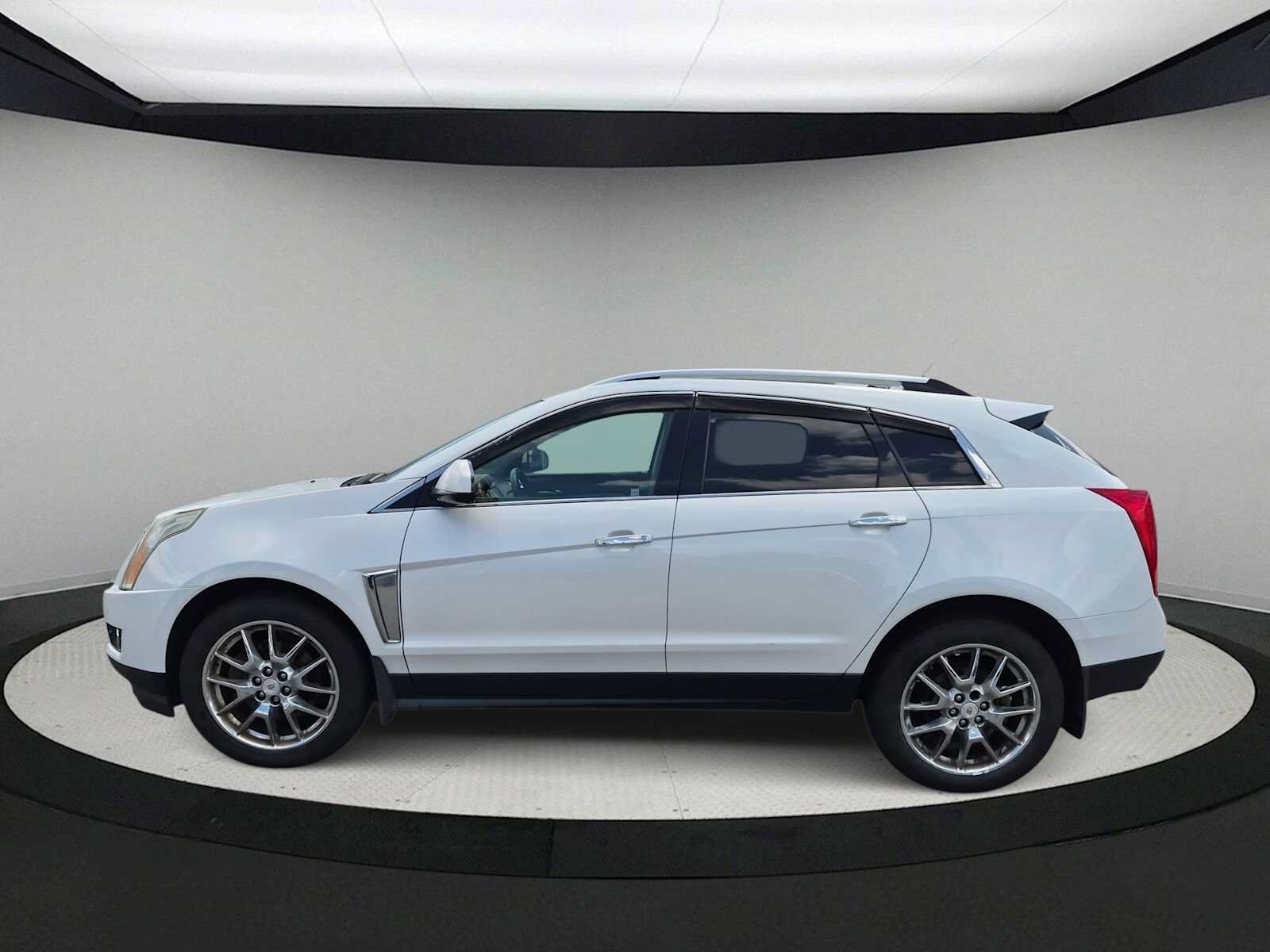 Used 2014 Cadillac SRX Performance w/ Driver Awareness Package FWD image 5