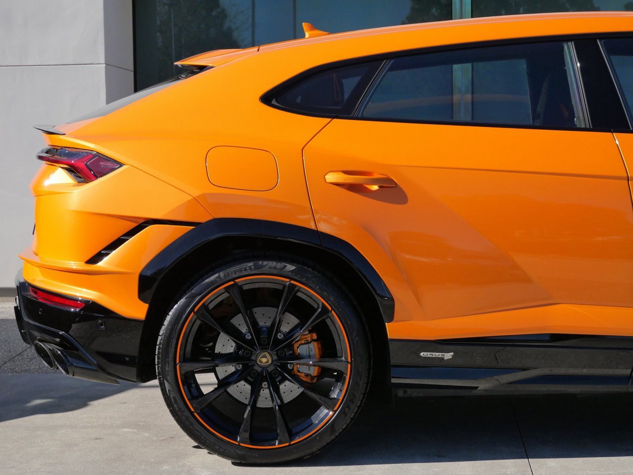 Used 2024 Lamborghini Urus S image 13