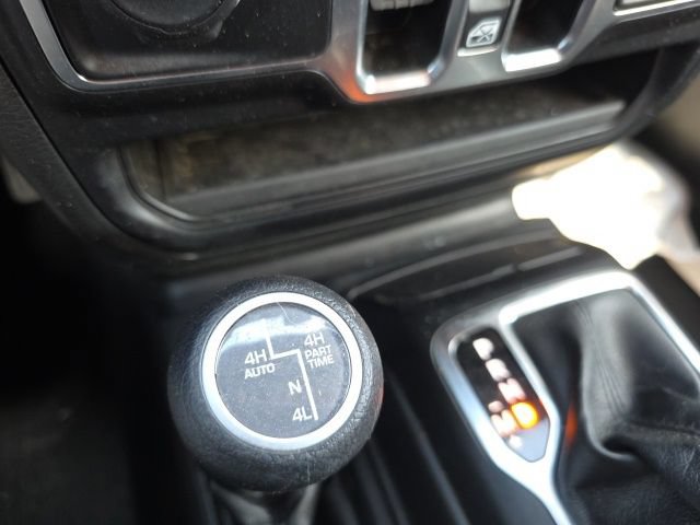 Used 2023 Jeep Wrangler Unlimited Sport AWD/4WD image 12