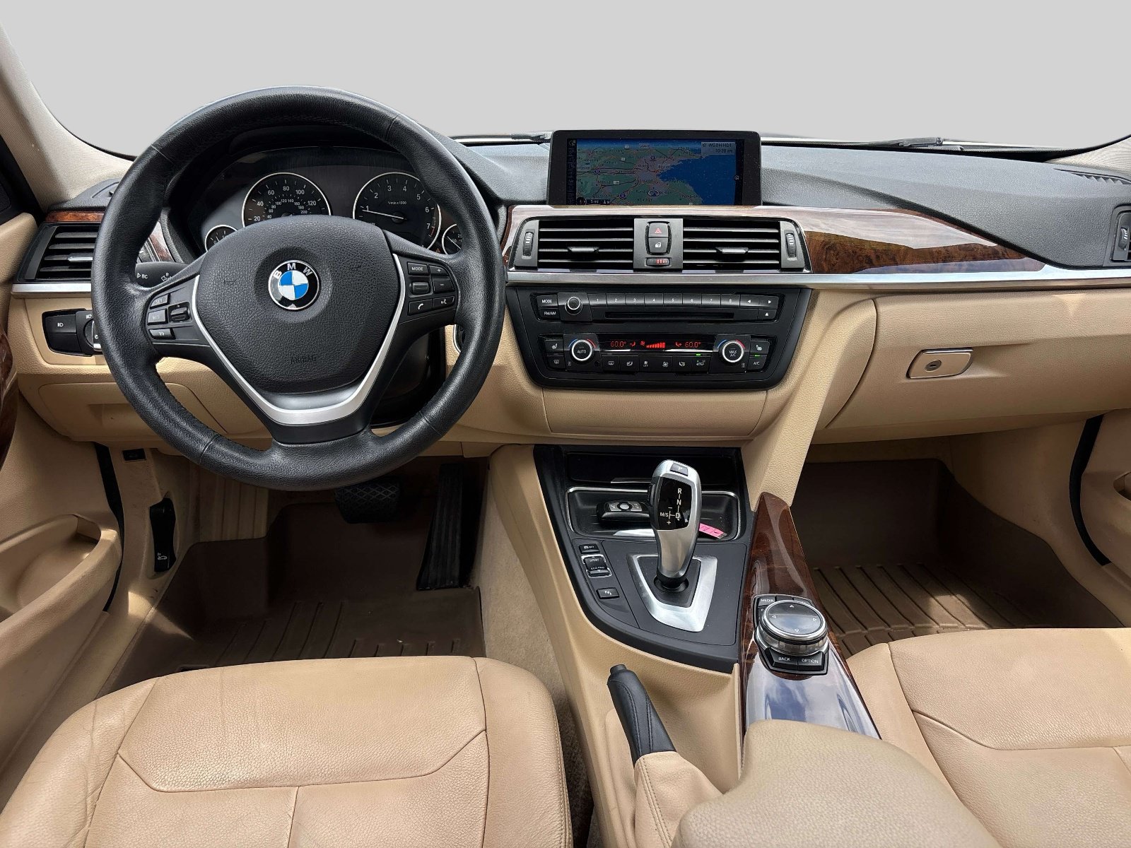 Used 2014 BMW 328i xDrive Sedan AWD/4WD image 10