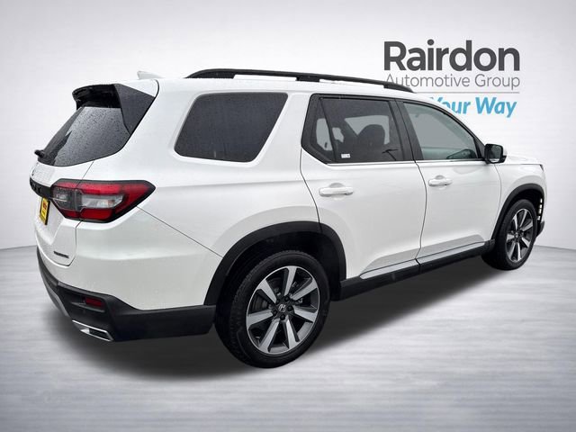 Used 2024 Honda Pilot Touring image 9