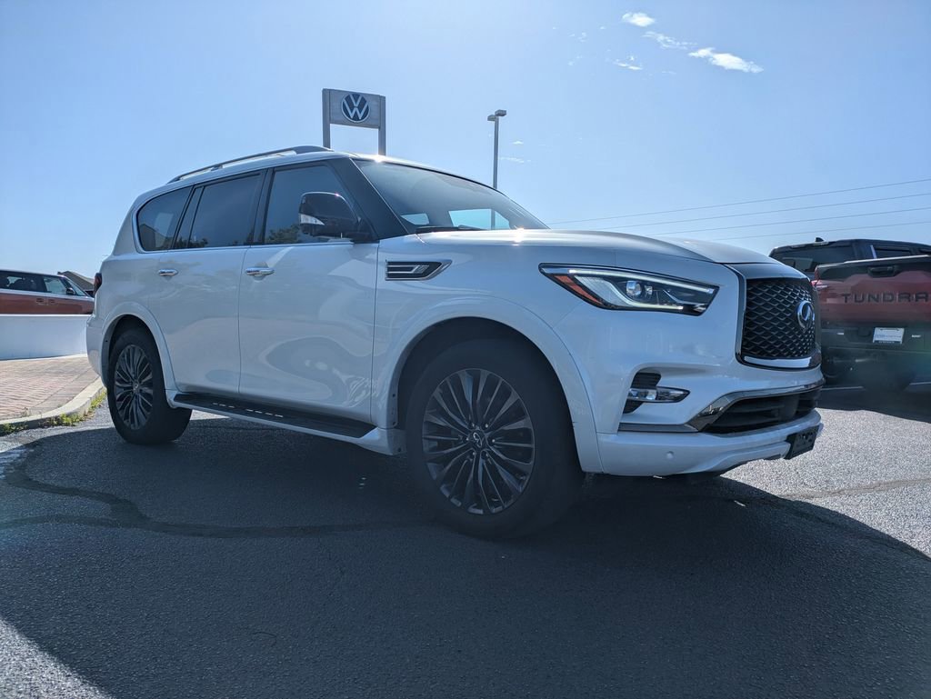 Used 2024 INFINITI QX80 Sensory image 3