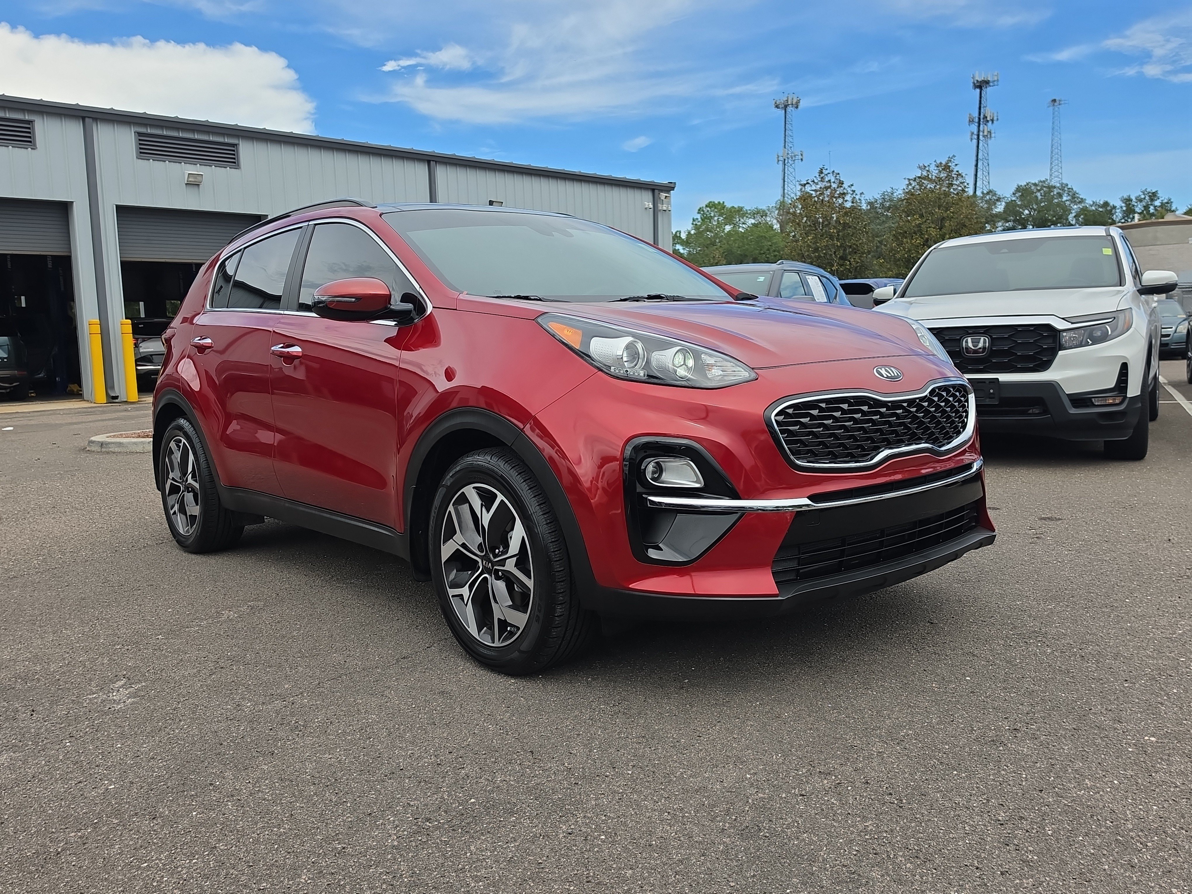 Certified 2022 Kia Sportage EX FWD image 2