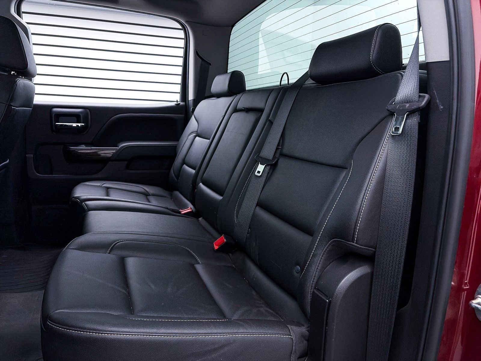 Used 2018 GMC Sierra 1500 SLT w/ SLT Premium Package image 32