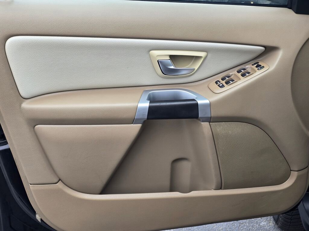 Used 2009 Volvo XC90 3.2 image 16