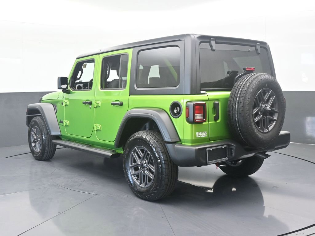 Used 2025 Jeep Wrangler Sport S image 4