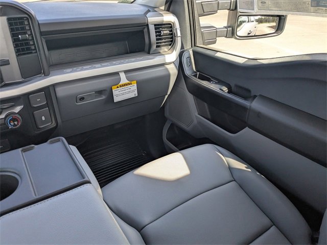 New 2026 Ford F350 XL w/ XL Chrome Package image 16