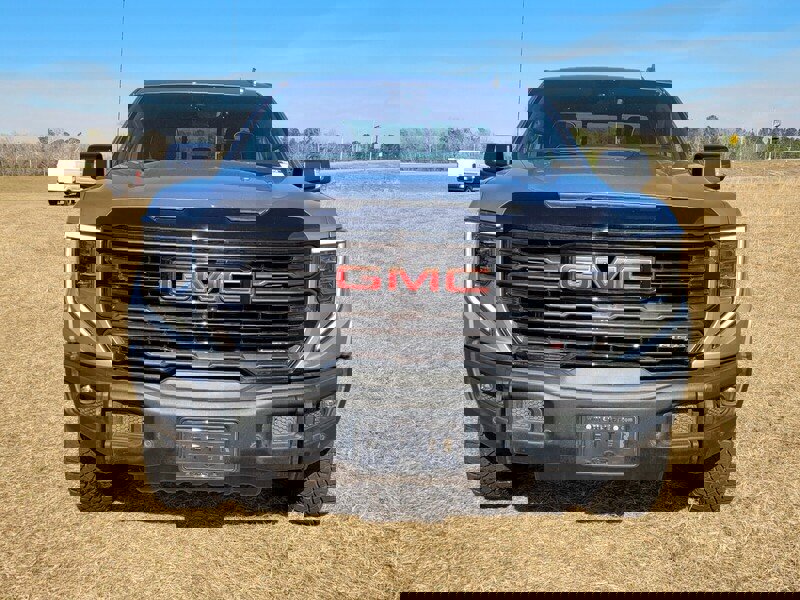 Used 2024 GMC Sierra 1500 AT4X image 2