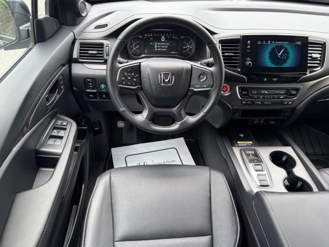 Certified 2025 Honda Passport EX-L image 36