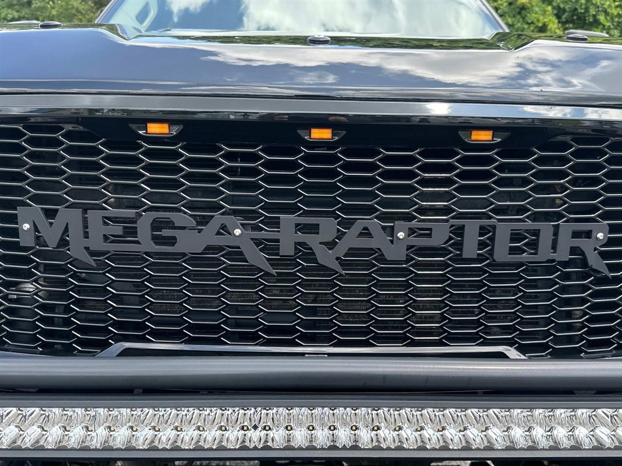 Used 2012 Ford F250 Lariat w/ Lariat Ultimate Pkg image 3