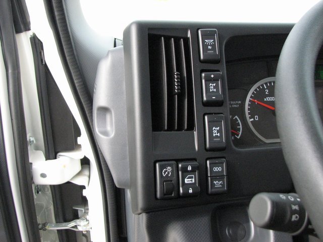 New 2023 Chevrolet Low Cab Forward 5500XD image 27