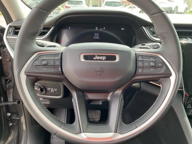 Used 2023 Jeep Grand Cherokee L Laredo w/ Luxury Tech Group I AWD/4WD image 21