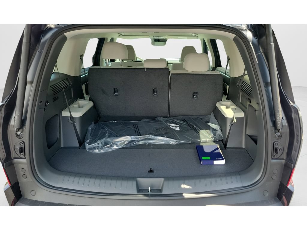 New 2026 Hyundai Santa Fe SE FWD image 9