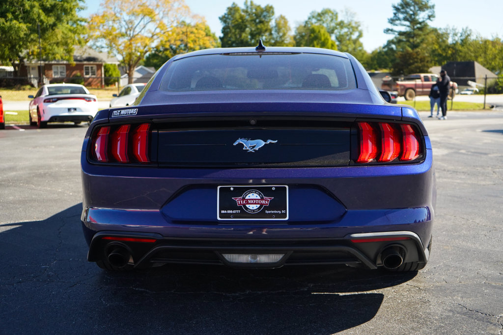 Used 2020 Ford Mustang Coupe RWD image 19