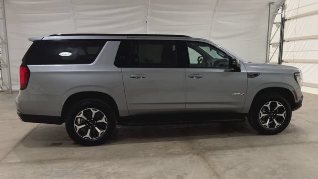 New 2026 GMC Yukon XL AT4 w/ LPO, Floor Liner Package AWD/4WD image 9