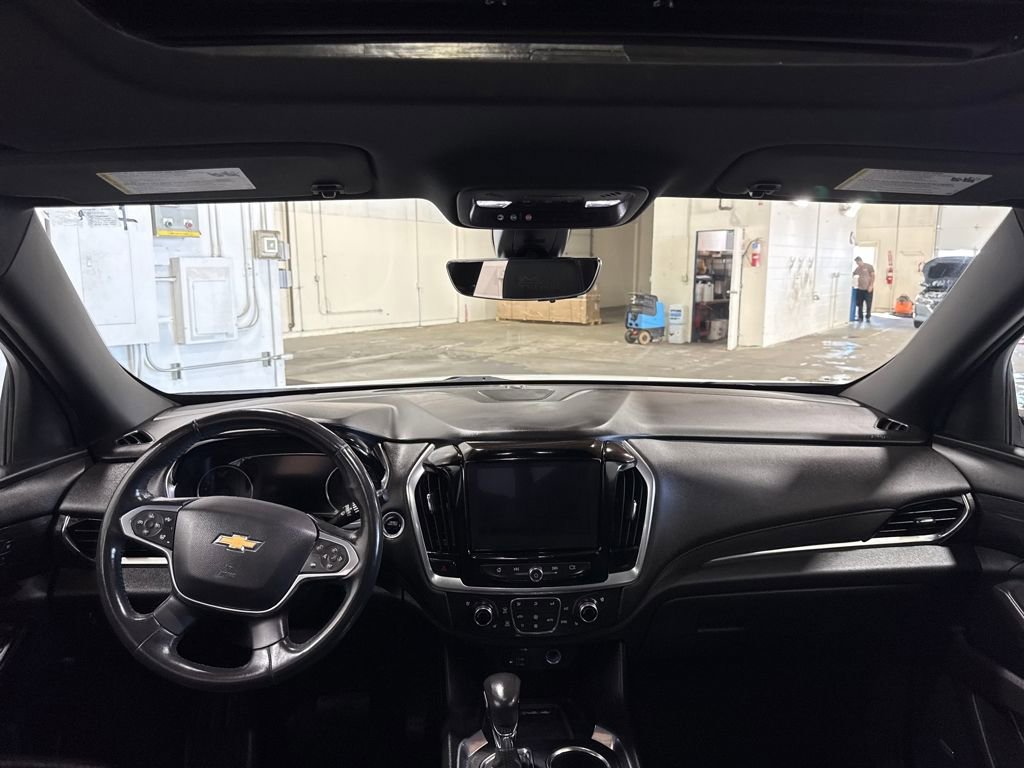 Certified 2022 Chevrolet Traverse High Country w/ LPO, 'HIT The Road' Package image 17