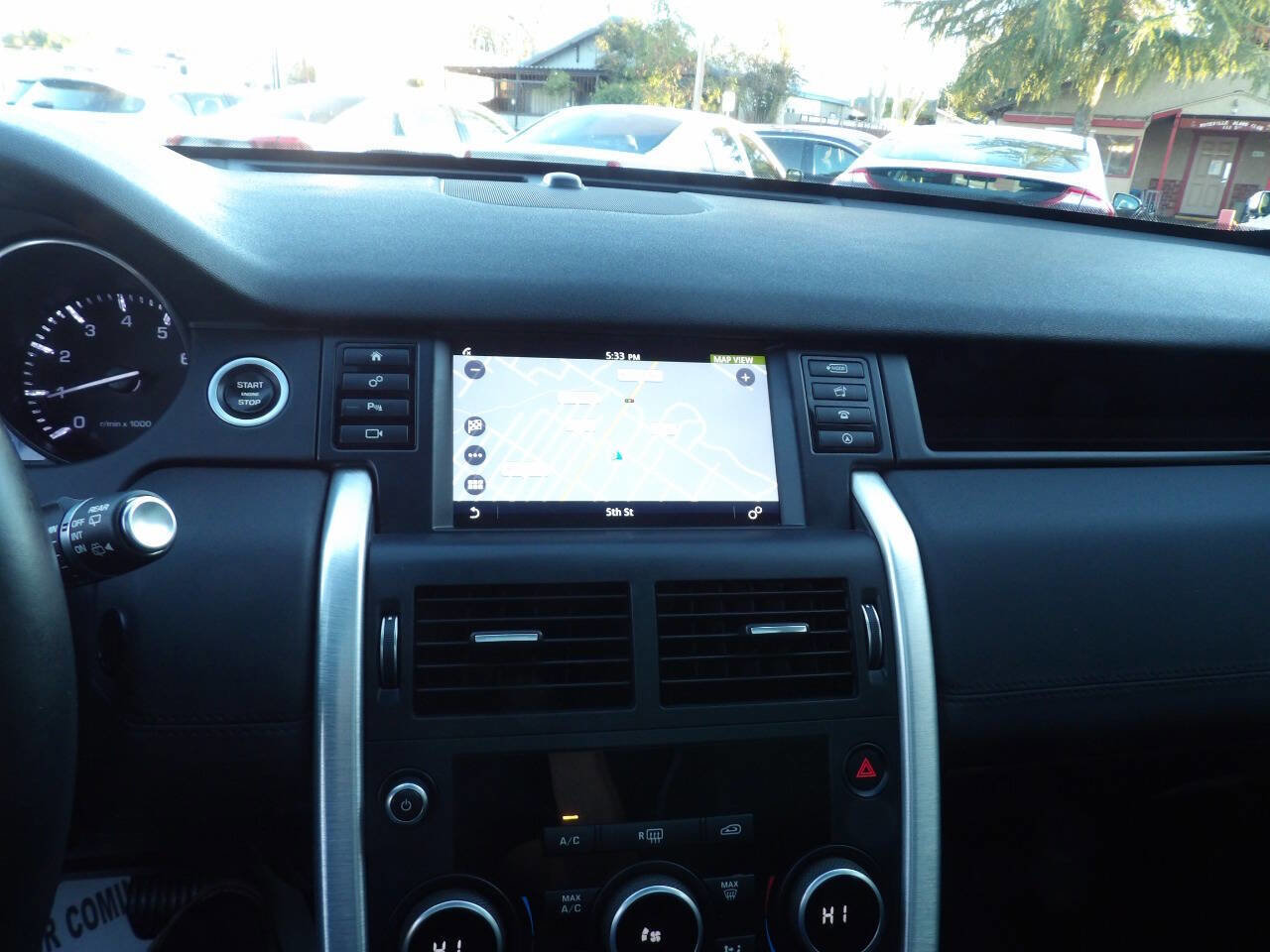 Used 2016 Land Rover Discovery Sport HSE image 6