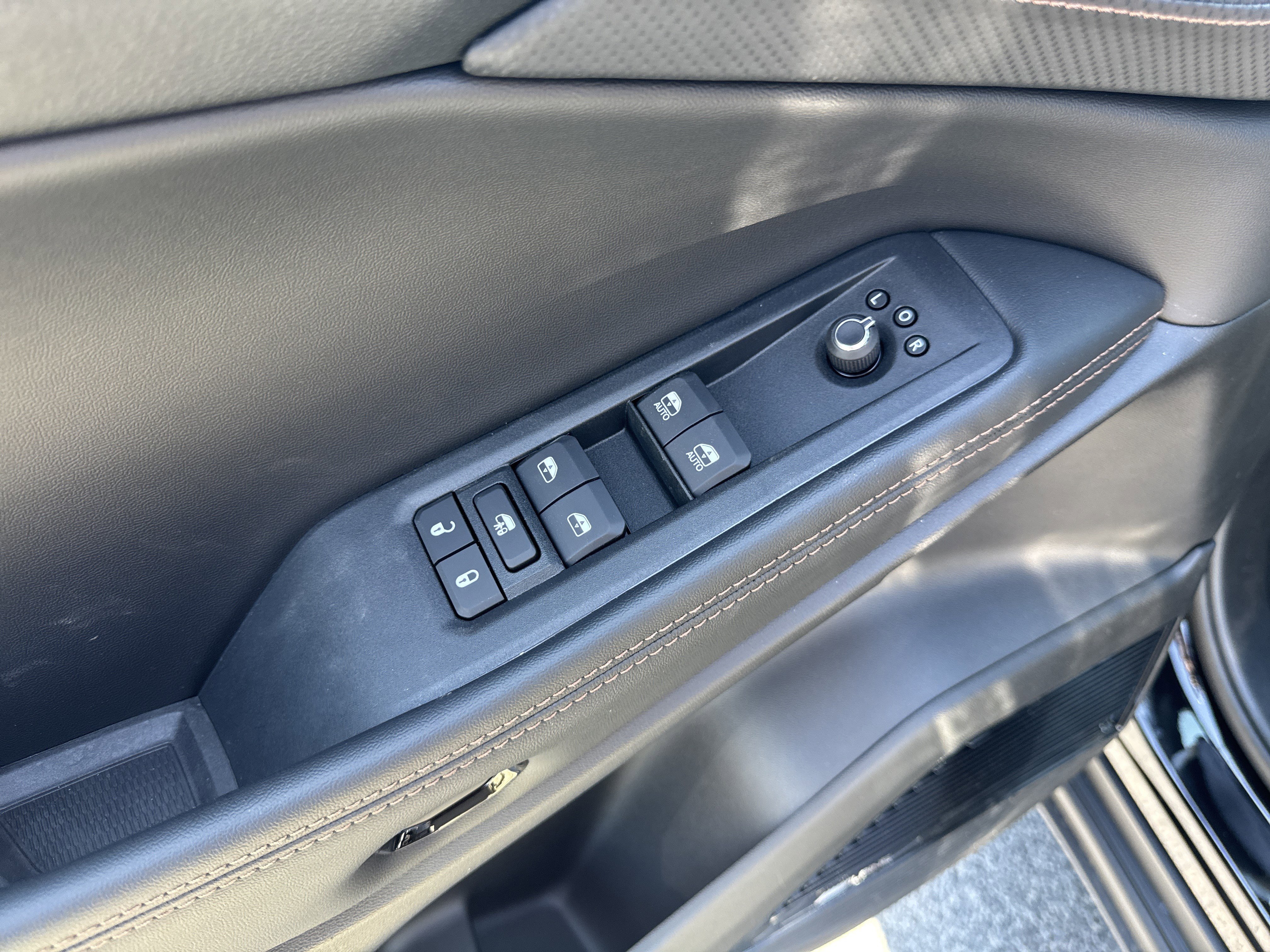 New 2026 Jeep Cherokee Overland image 13