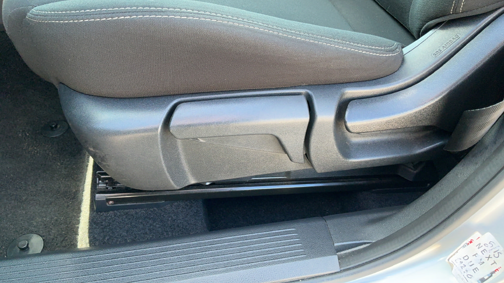 Used 2024 Nissan Rogue S FWD image 19