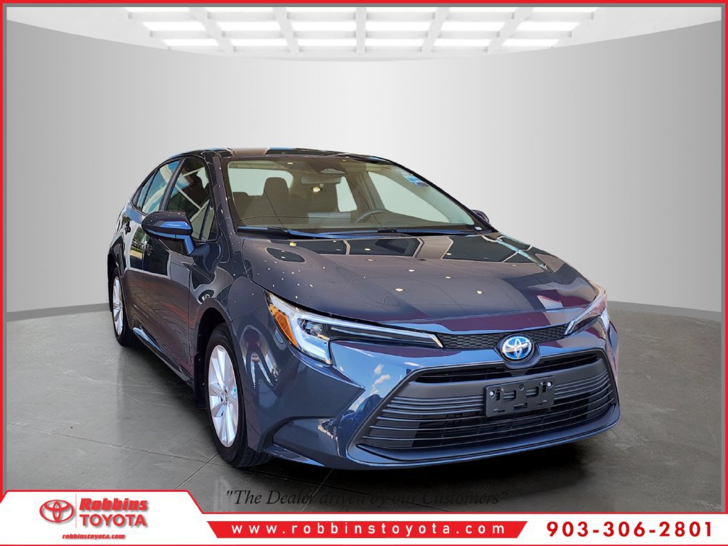 Used 2024 Toyota Corolla LE w/ LE Premium Package FWD image 1