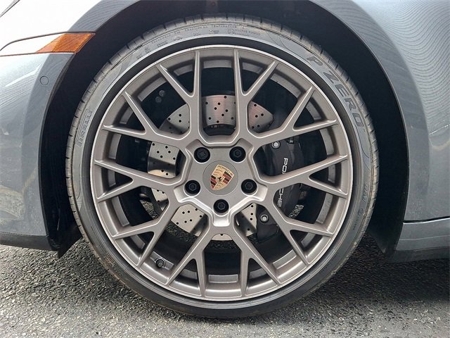 Used 2025 Porsche 911 Carrera image 12