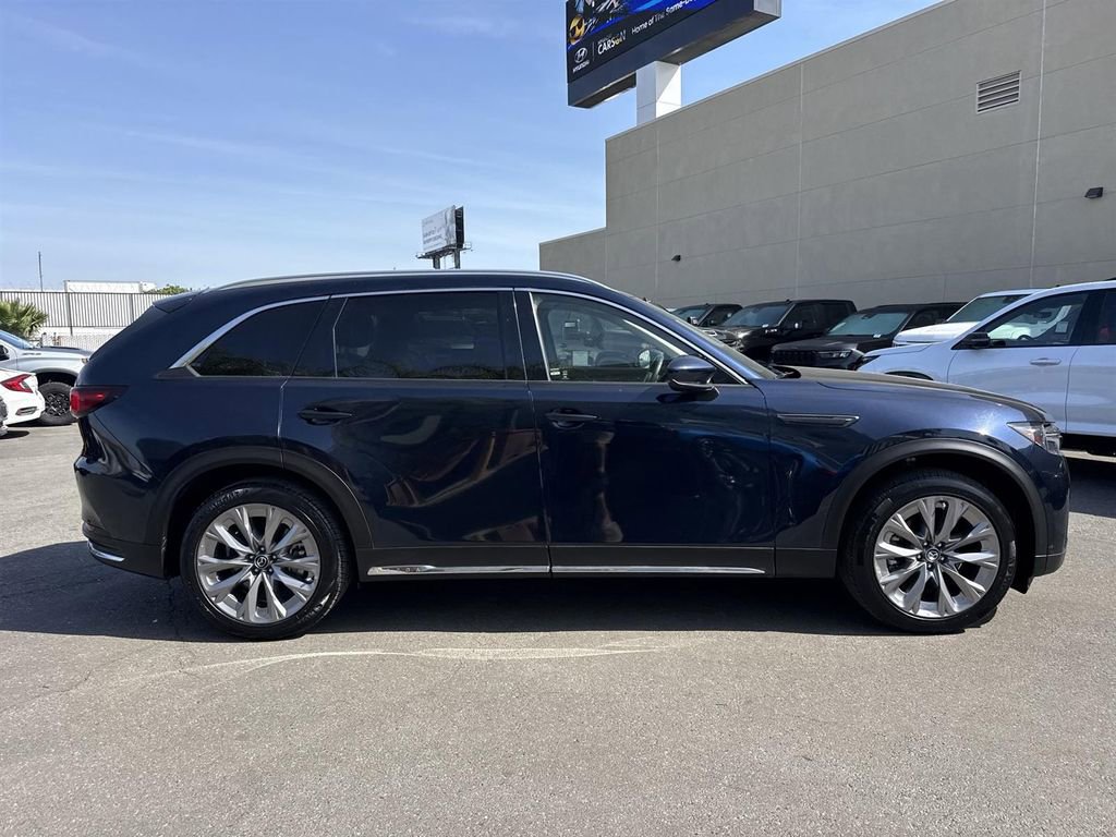 Used 2024 MAZDA CX-90 3.3 Turbo w/ Premium Package image 2