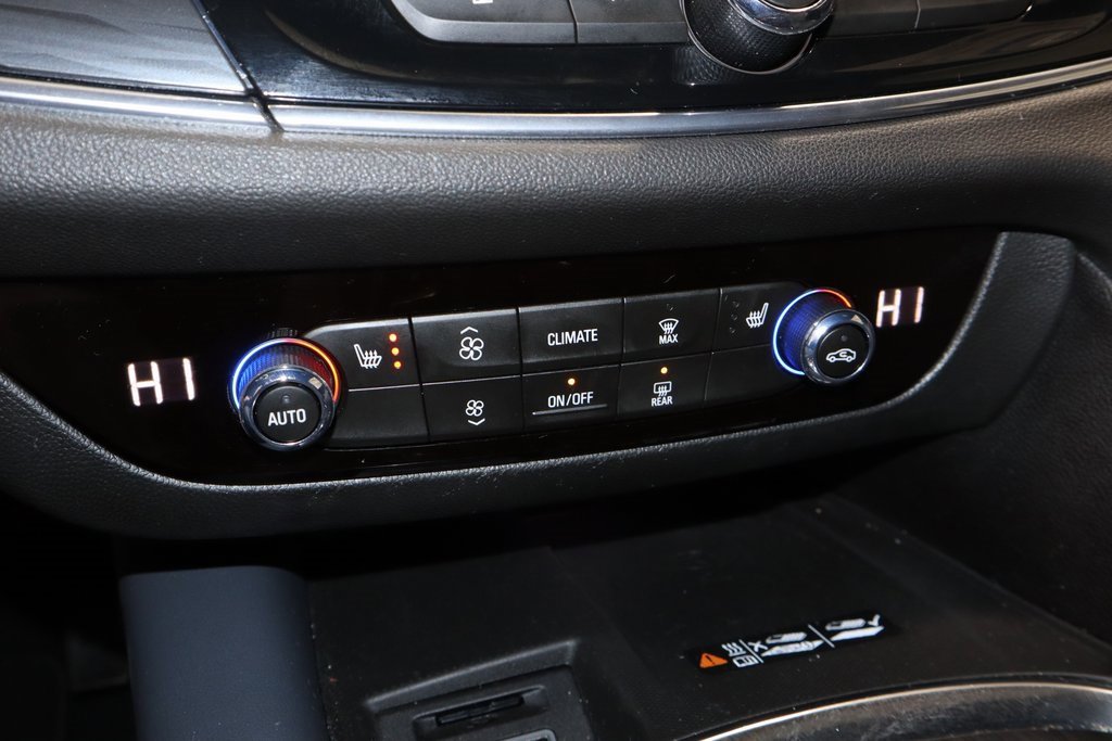 Used 2023 Buick Enclave Essence w/ Experience Buick Package image 35