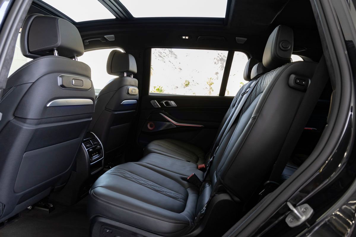 Used 2025 BMW X7 M60i AWD/4WD image 22