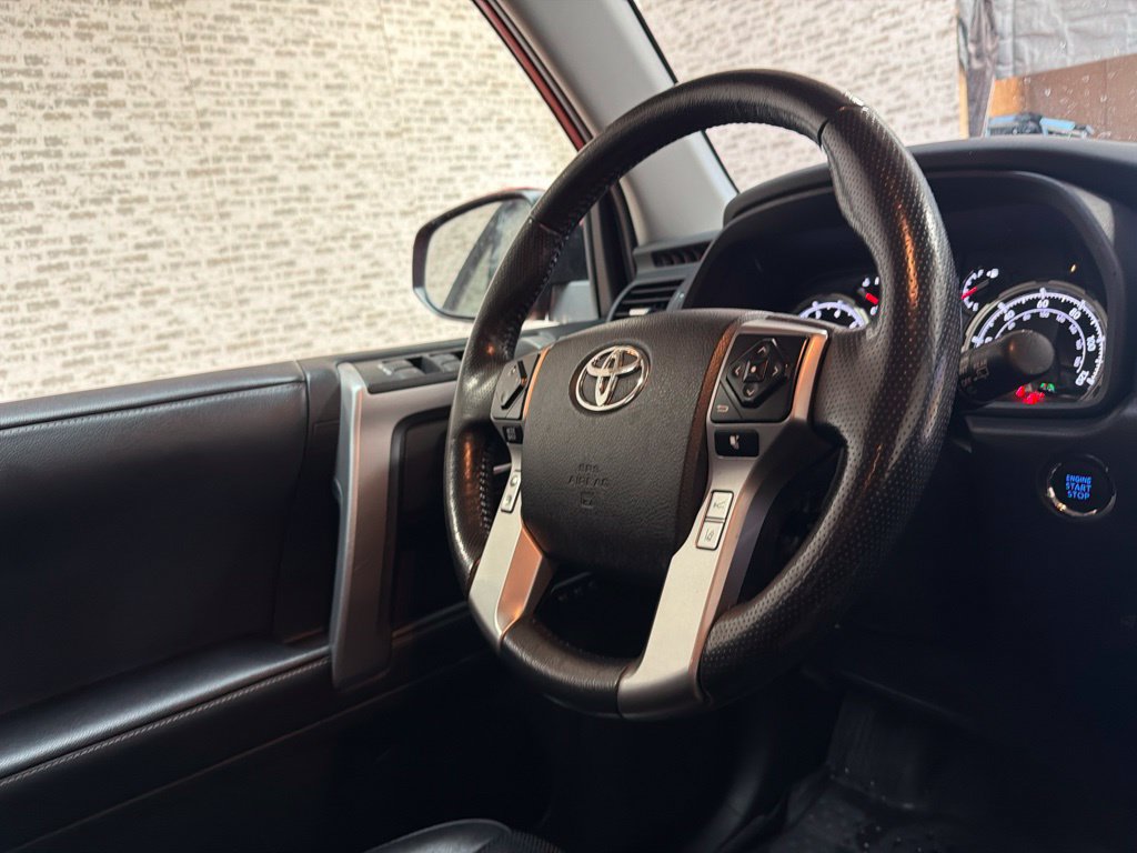 Used 2024 Toyota 4Runner Limited AWD/4WD image 19
