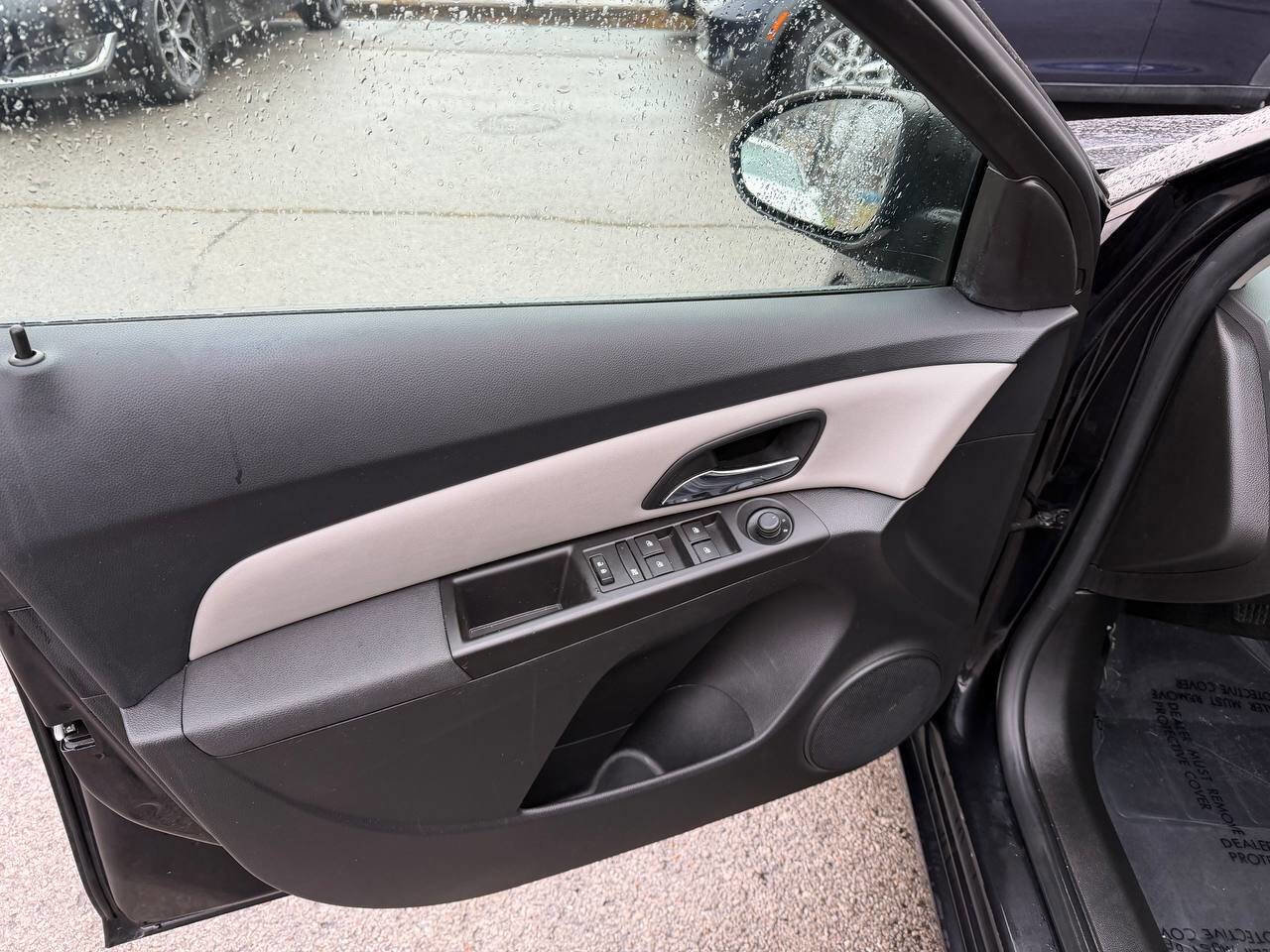 Used 2016 Chevrolet Cruze LS image 12
