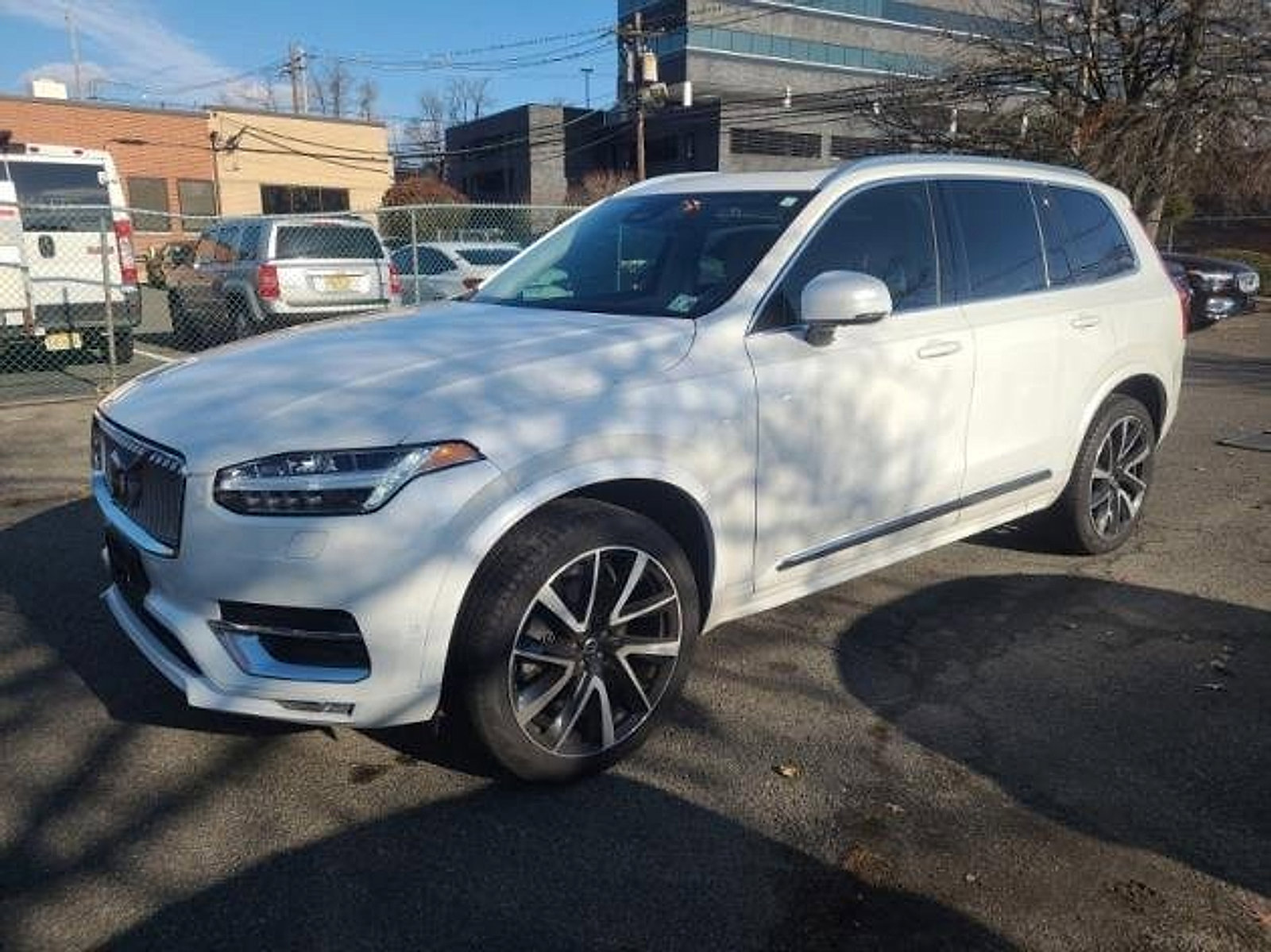 Certified 2023 Volvo XC90 B6 Plus w/ Protection Package Premier image 5