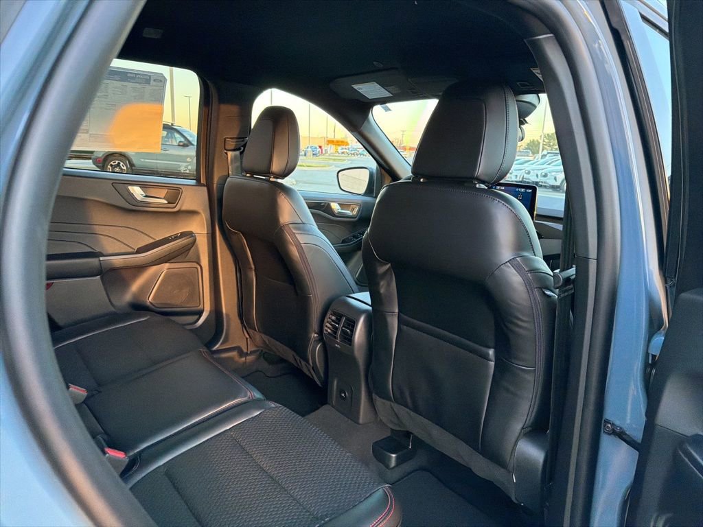 New 2026 Ford Escape ST-Line image 18