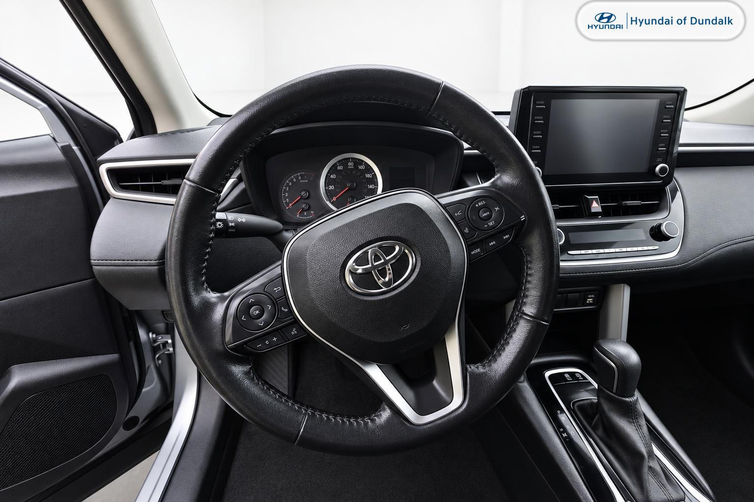 Used 2022 Toyota Corolla Cross LE AWD/4WD image 10