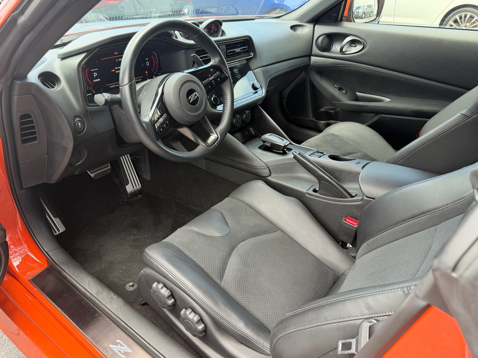 Certified 2024 Nissan Z Performance w/ Heritage Edition RWD image 11