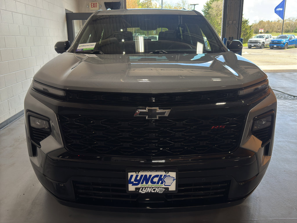 Used 2025 Chevrolet Traverse RS AWD/4WD image 8