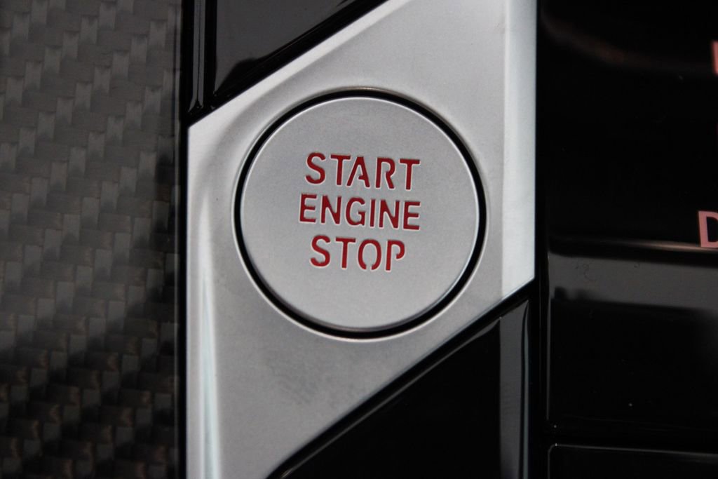 New 2026 BMW X5 M60i w/ Climate Comfort Package image 21