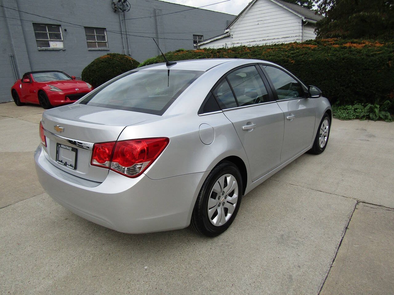Used 2012 Chevrolet Cruze LS w/ Connectivity Package FWD image 8