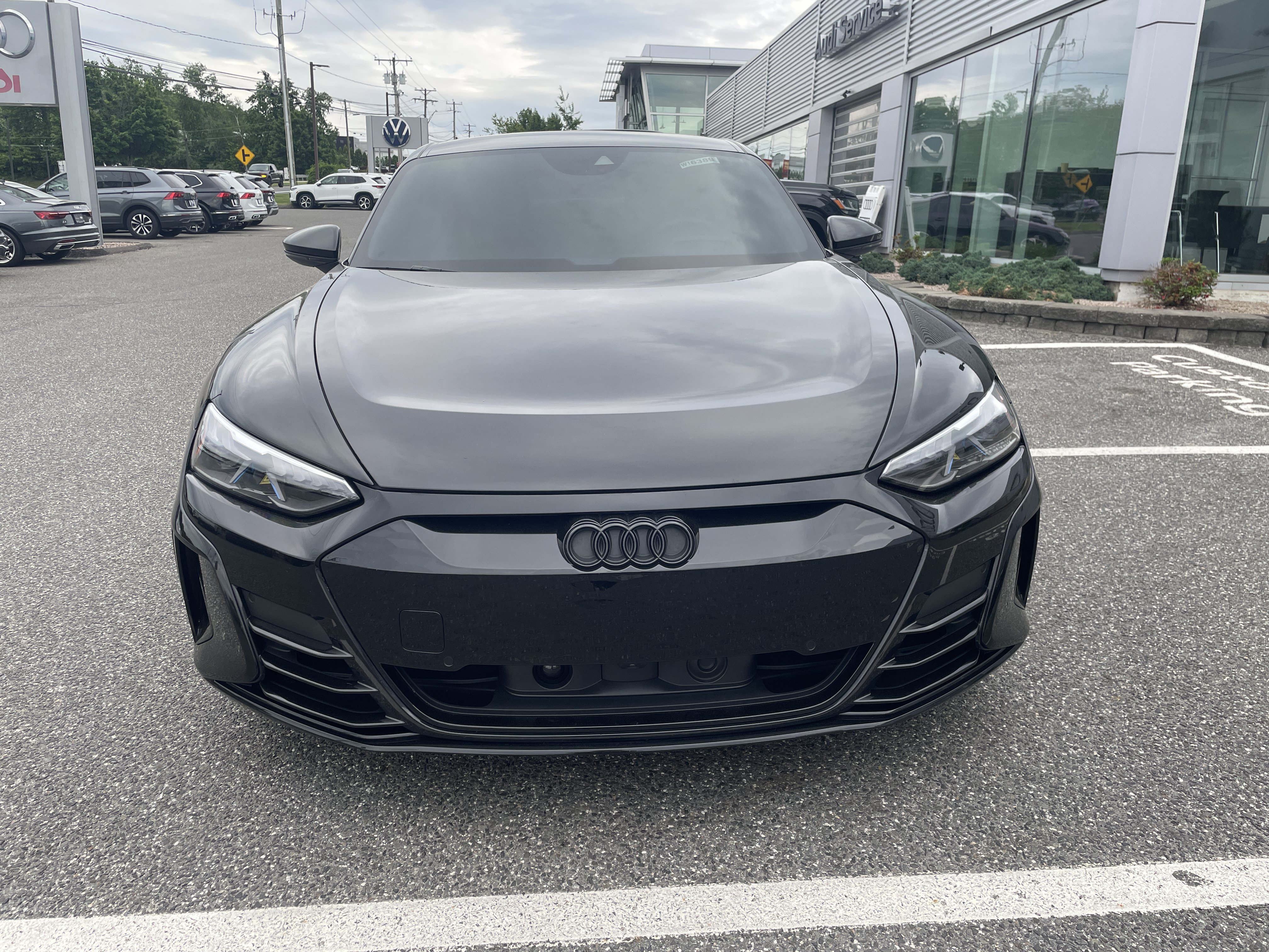 Certified 2024 Audi e-tron GT Prestige w/ Prestige Package AWD/4WD image 2