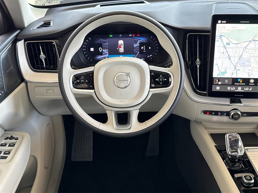 New 2026 Volvo XC60 B5 Ultra w/ Climate Package PRO image 13