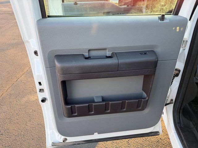 Used 2011 Ford F450 XL w/ PWR Equipment Group image 29