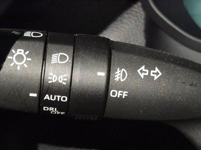Certified 2025 Toyota Tundra SR5 w/ SR5 Premium Package AWD/4WD image 7