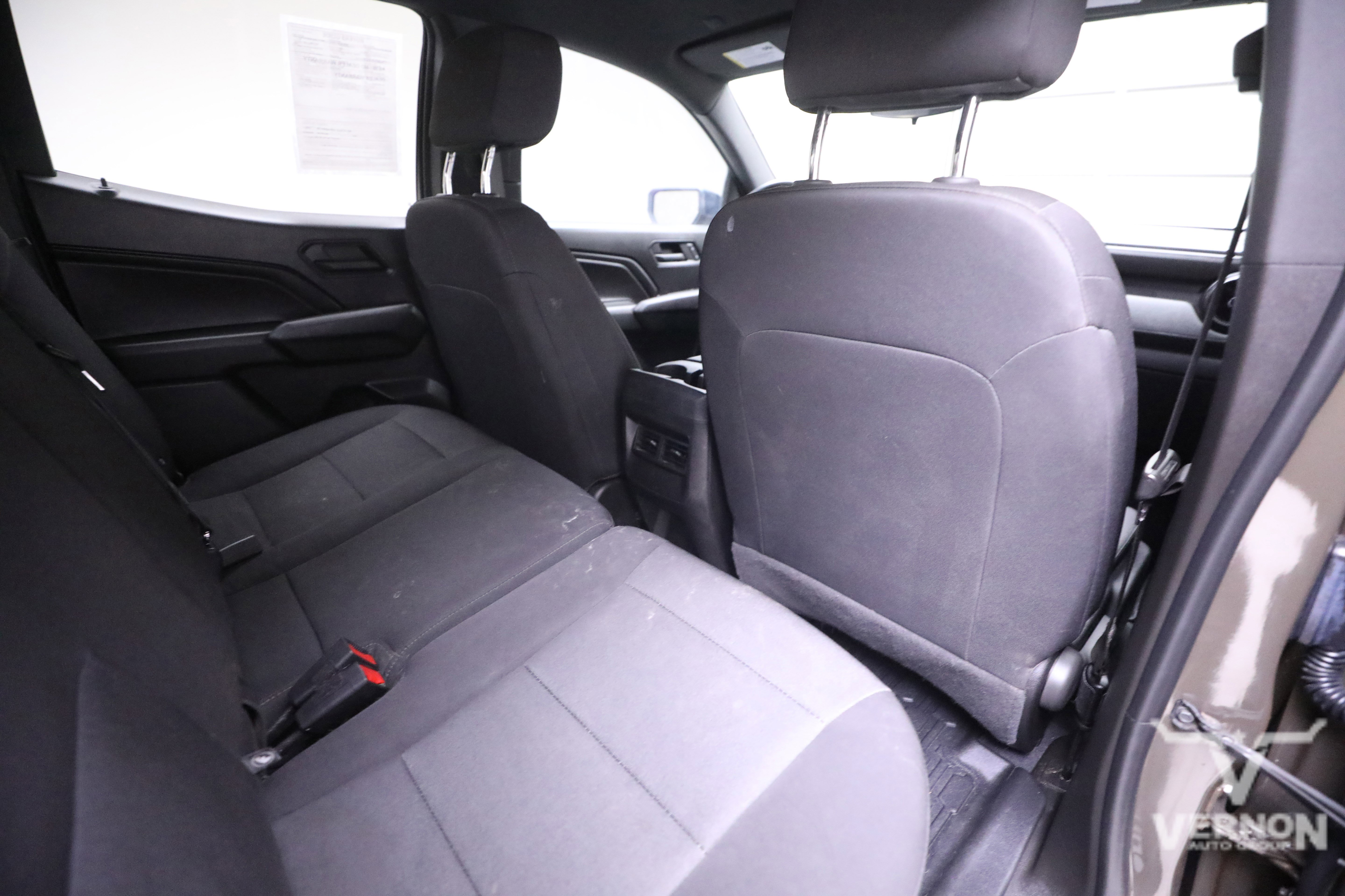 Used 2023 Chevrolet Colorado Trail Boss w/ Technology Package image 12