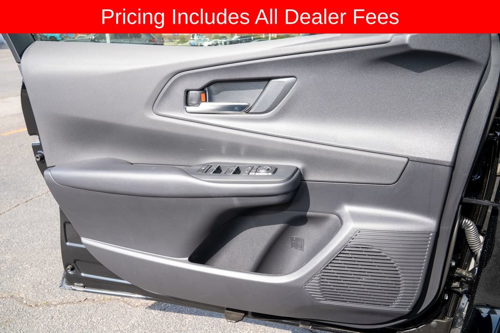 New 2026 Toyota Prius Plug-In Hybrid FWD image 13