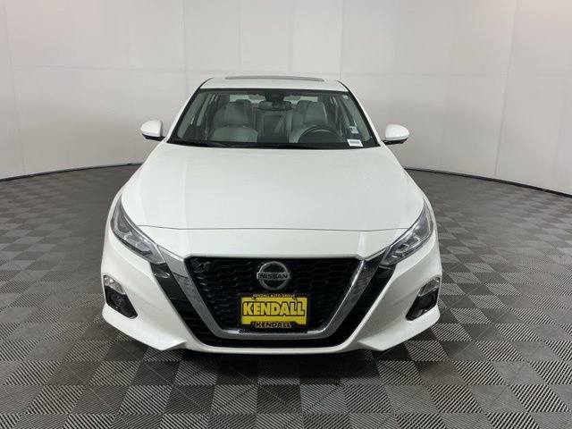 Used 2021 Nissan Altima 2.5 Platinum AWD/4WD image 2